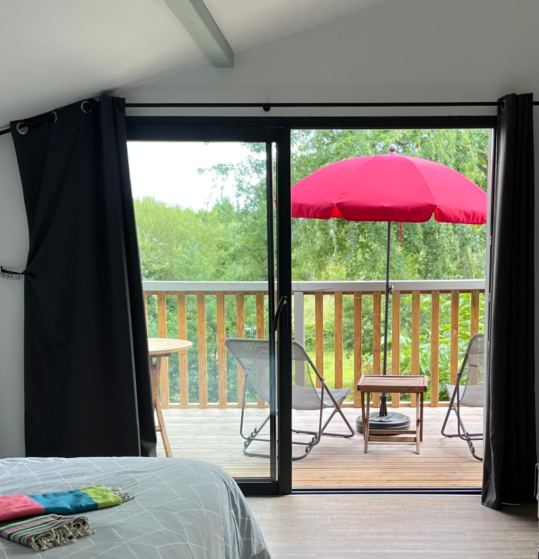 セノッス - ル・ペノン Laguillotte Bed & Breakfast エクステリア 写真