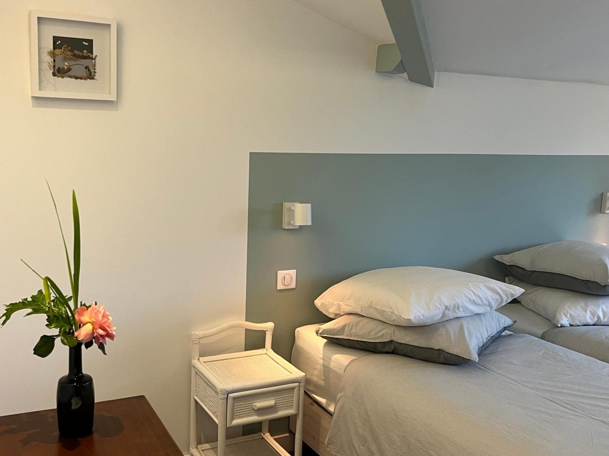 セノッス - ル・ペノン Laguillotte Bed & Breakfast エクステリア 写真